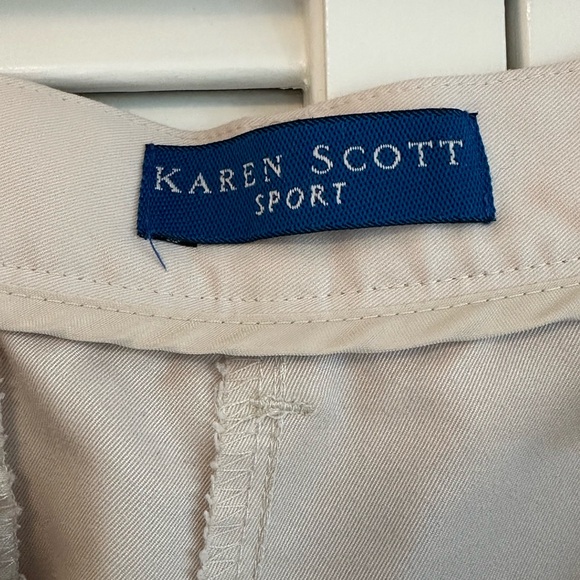 🐧3/$15 or 5/$20 - Karen Scott Sport pleated high waist shorts GUC - Picture 3 of 5